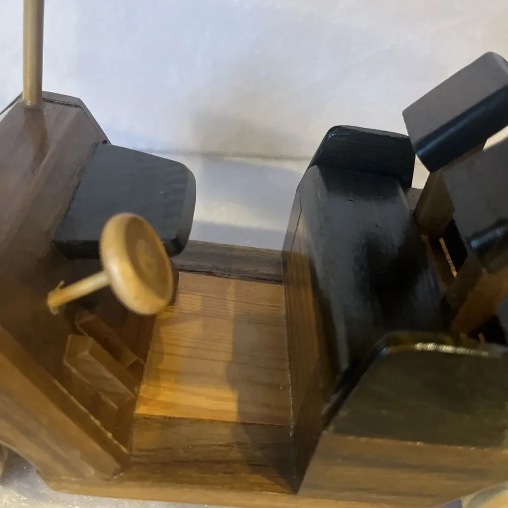 wooden golf cart rolling wheels pegs desktop golf decor
